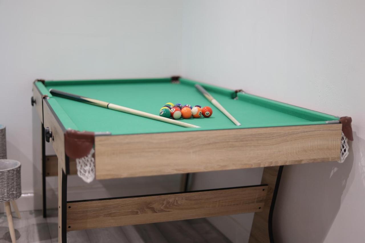 Apartment 5 Bed Town House Within Centre And Sleeps Up To 11 With Sky And Netflix Birmingham